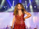 Elba Ramalho é homenageada na Calçada da Fama do Forró em Caruaru neste sábado (30)