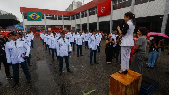 Juntos pela Segurança: Governadora Raquel Lyra reforça efetivo do CBMPE com formação de novos oficiais