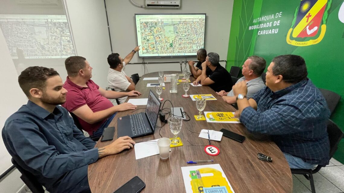AMC se reúne com representantes da Feira da Moda de Caruaru para evitar retenções no trânsito