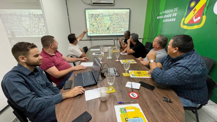 AMC se reúne com representantes da Feira da Moda de Caruaru para evitar retenções no trânsito