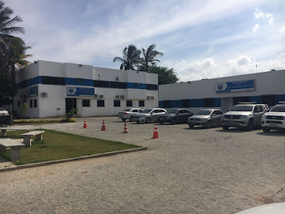 Mulheres arrombam quiosque em shopping de Caruaru e levam 33 celulares avaliados cerca de 60 mil reais