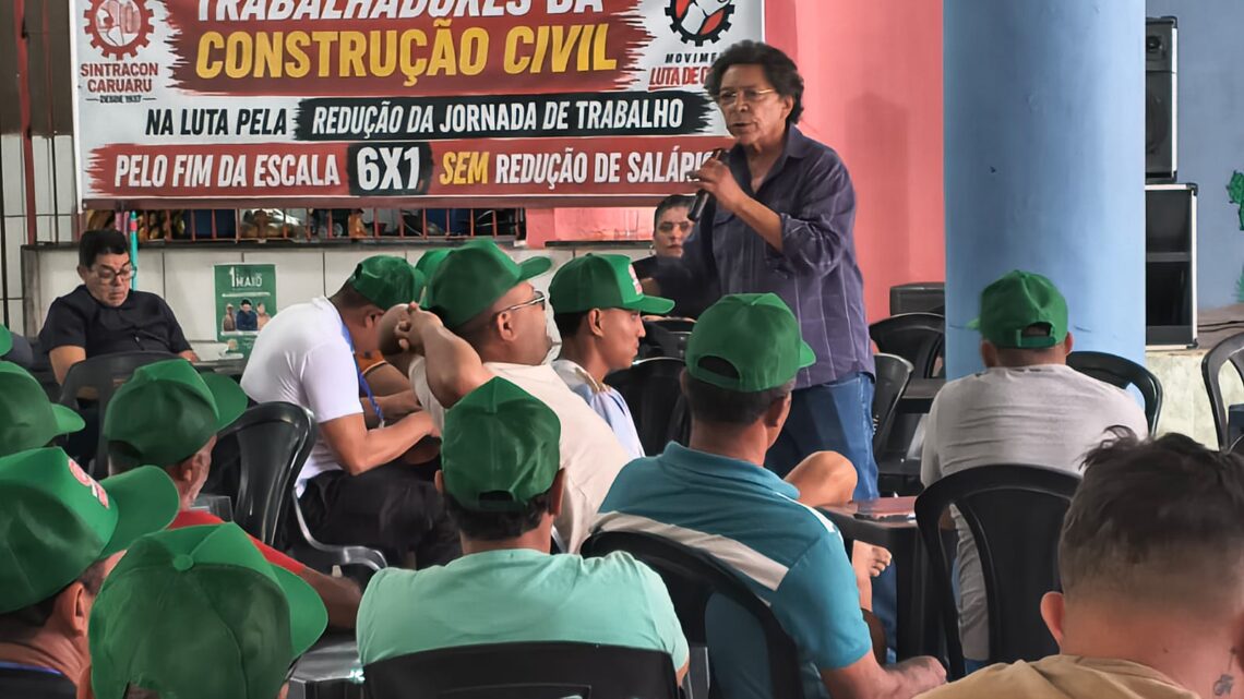 Congresso do Sintracon Caruaru teve debate da história de luta dos trabalhadores e apresentação de violeiros