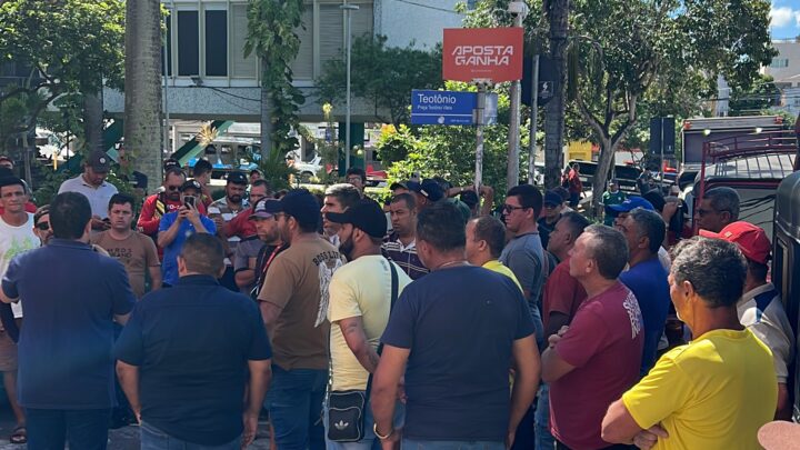 Loteiros realizam protesto contra proibição em Caruaru