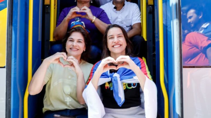 Em Igarassu, governadora Raquel Lyra entrega segunda creche do município e 24 ônibus BRT para a Região Metropolitana