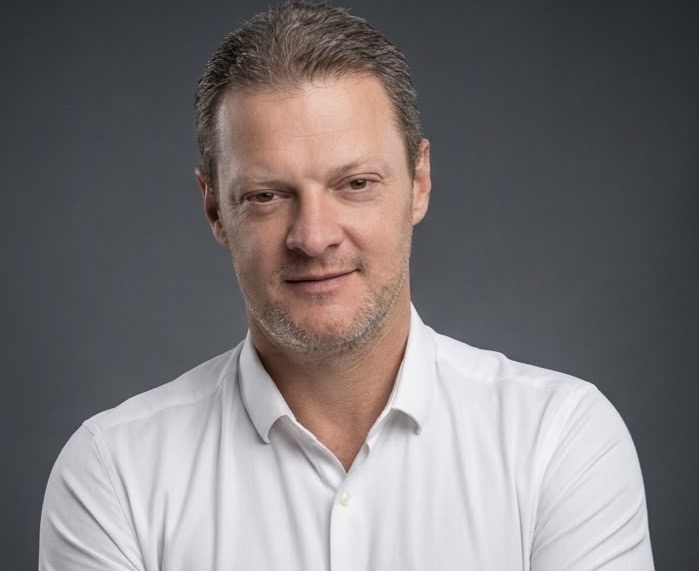 Paulo Murilo Filho assume presidência da AETPC para o biênio 2026/2028