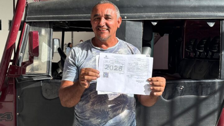 AMC emite o primeiro alvará de fretamento para toyoteiros de Caruaru