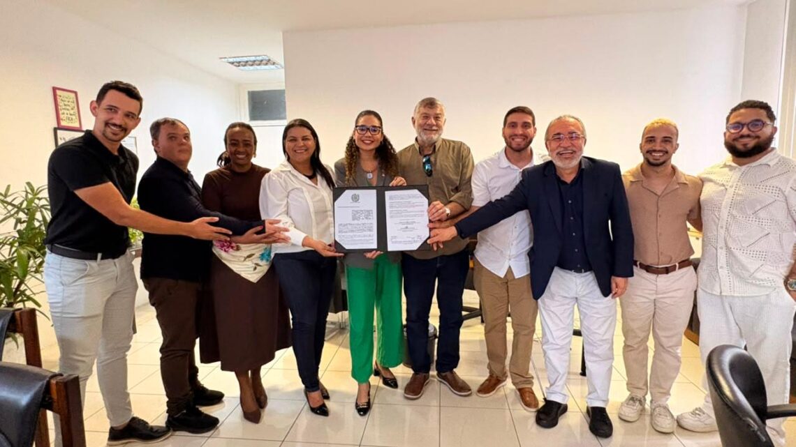 Governo de Pernambuco implanta Central de Libras em Caruaru para ampliar acessibilidade comunicacional
