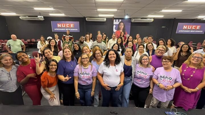 Professora Ana Lúcia debate educação especial em encontro com lideranças de Pernambuco