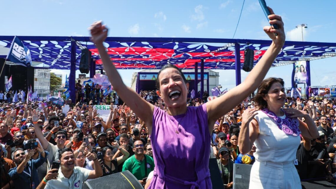 “Vamos construir a maior vitória política que Pernambuco já viu”, diz Raquel durante a maior convenção da história do Estado, que homologou a sua candidatura à reeleição