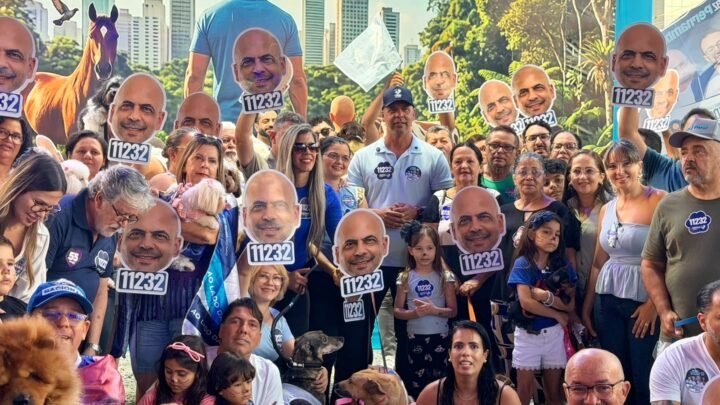 Anderson Correia reúne protetores e amantes da causa animal em Encontrão Pet no comitê, em Caruaru