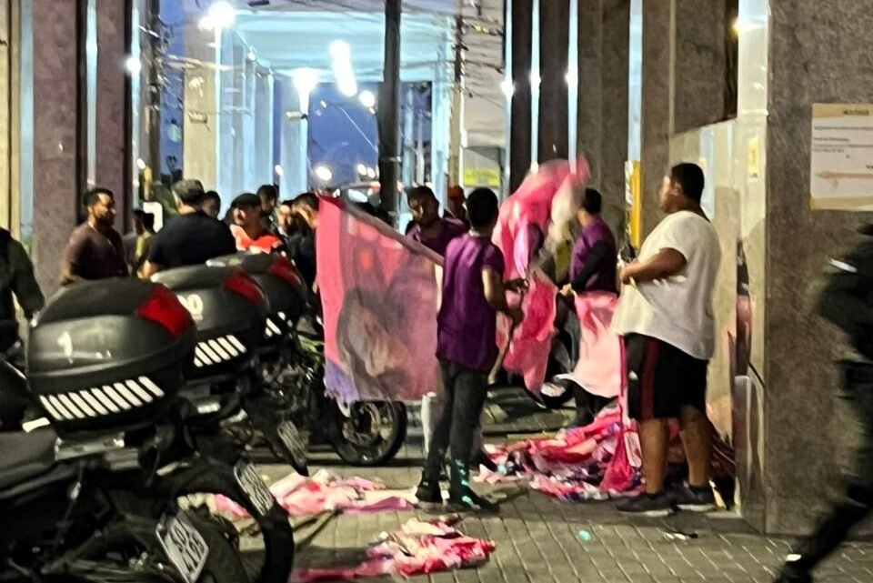 Polícia prende suspeitos de furtar materiais de campanha de Raquel Lyra para utilização em ato com Flávio Bolsonaro​