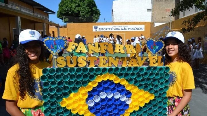 Desfile Cívico da LBV movimenta comunidade do Coelhos e leva mensagem sobre o cuidado com o Meio Ambiente