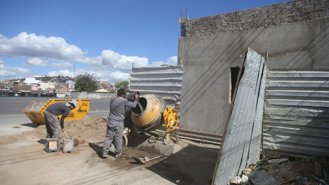 Obras do Estacionamento da Viúva, no Parque 18 de Maio, avançam com a execução da casa de apoio para os motoristas