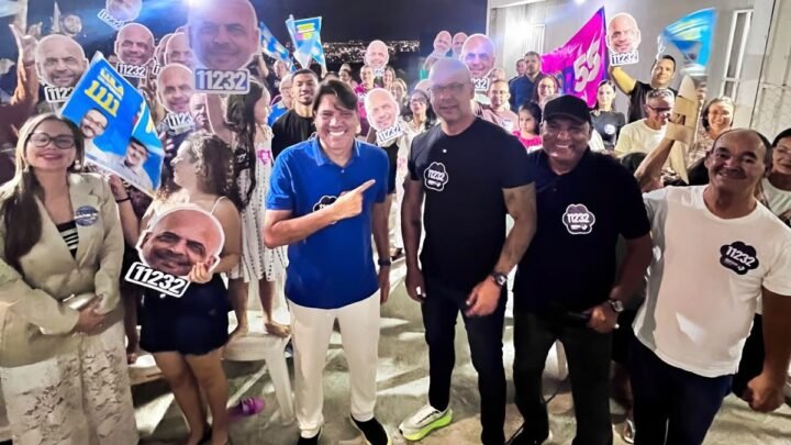 Anderson Correia é recebido com festa em ato político e consolida força de sua base em Caruaru
