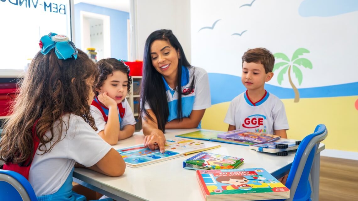 Como a parceria entre família e escola pode fortalecer o desenvolvimento infantil
