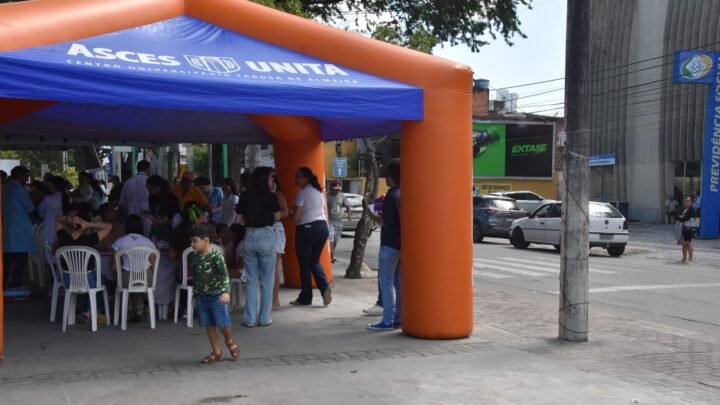 Ação gratuita oferece serviços de saúde e orientação jurídica na Via Parque, em Caruaru, nesta quarta