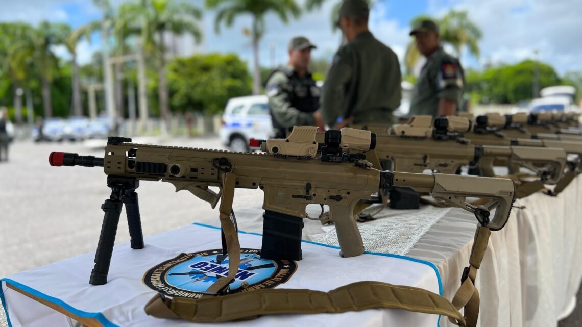 Governo do Estado entrega novas viaturas, armamentos e equipamentos operacionais para as forças policiais