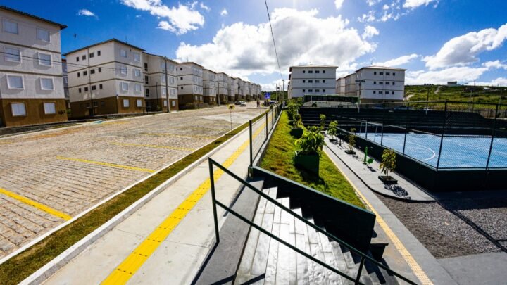 Caixa Econômica Federal realiza reunião para o planejamento da entrega dos residenciais Nova Baraúna l e Nova Baraúna ll, que estão próximos de ser entregues pela Instituição, em Caruaru