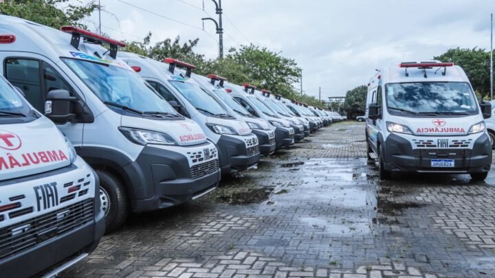 Governo de Pernambuco entrega novas ambulâncias a 100% dos municípios que aderiram ao Programa Colo de Mãe