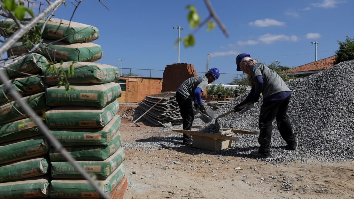 Pernambuco é líder nacional no crescimento de empregos na construção nos últimos 12 meses