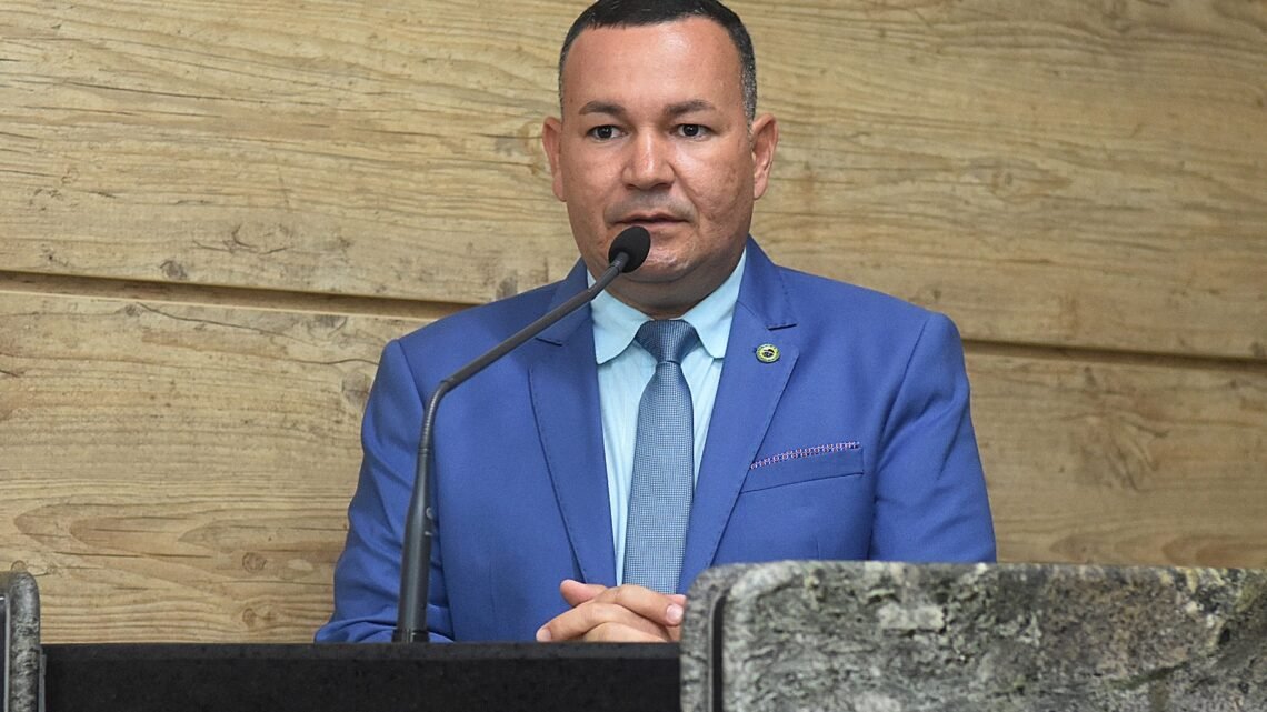 Vereador Cabo Cardoso solicita doação de terreno no bairro Xique-Xique para construção do Centro de Assistência Social da Polícia Militar em Caruaru