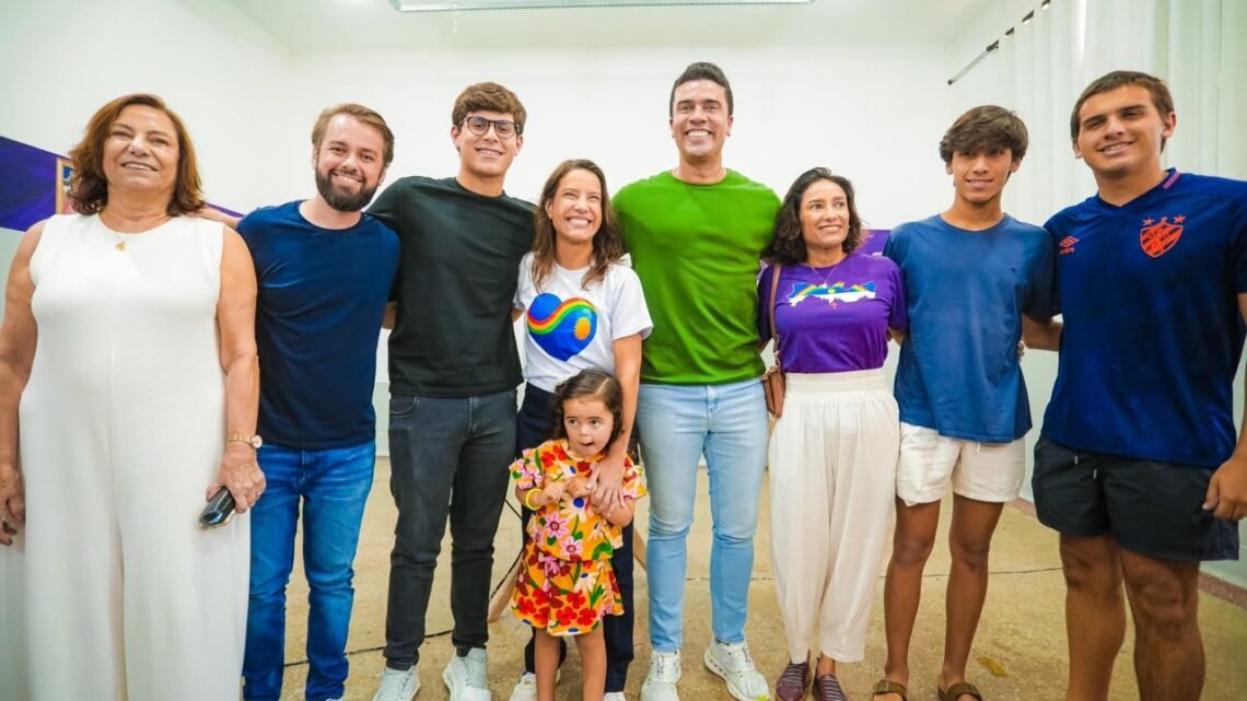 Ao votar em Caruaru, governadora Raquel Lyra afirma que “hoje é um dia muito importante para a democracia”