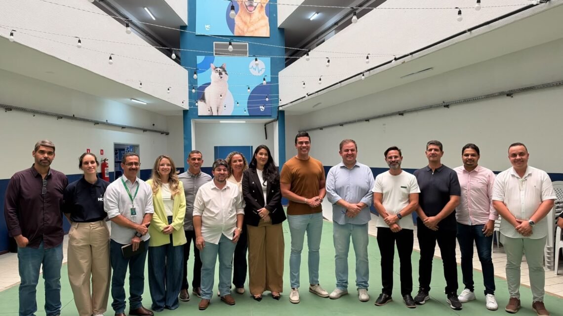 Renato Lyra acompanha prefeito Rodrigo Pinheiro, Anderson Luiz e secretários municipais em visita ao Hospital Público Veterinário de Maceió