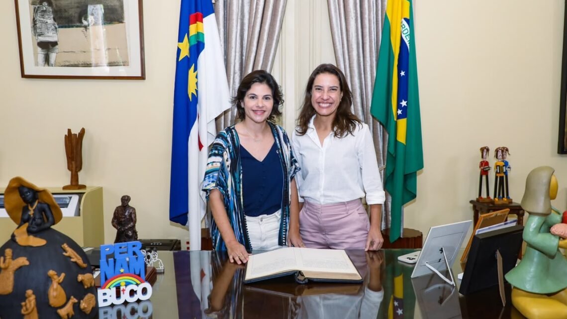 Governadora Raquel Lyra embarca para missão internacional e transmite cargo à sua vice, Priscila Krause