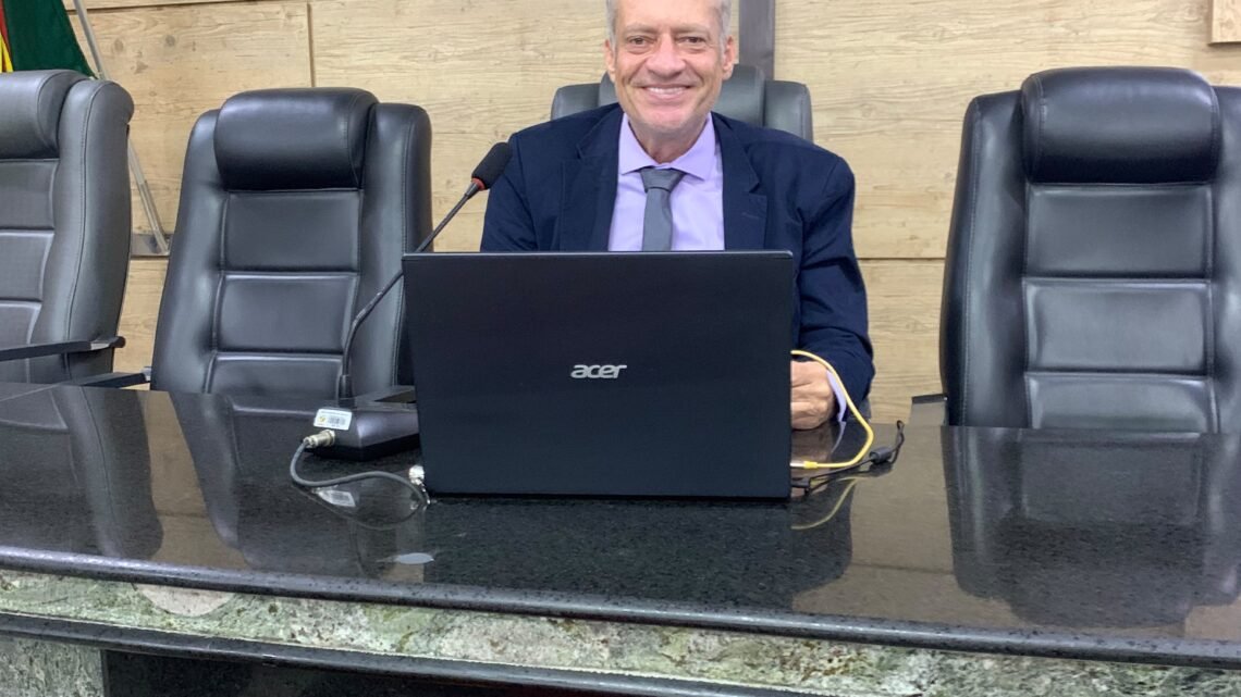 “Estou vereador, mas sou professor”, Jorge Quintino destaca ações do mandato em defesa da categoria