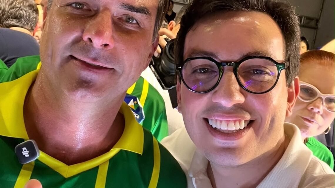 Raffiê aposta em vitória de Flávio Bolsonaro