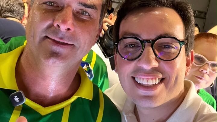 Raffiê aposta em vitória de Flávio Bolsonaro