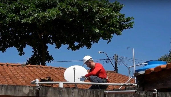 Carreta do Brasil Antenado leva atendimento gratuito a Santa Cruz e Dormentes, em Pernambuco