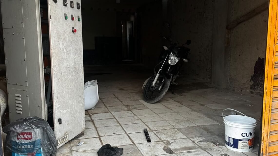 Guarda Municipal de Caruaru detém três suspeitos de furto e recupera materiais de construção